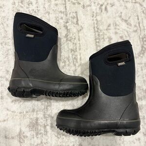Black Bogs Classic High Waterproof Boots – Kids Size 9 – VGUC